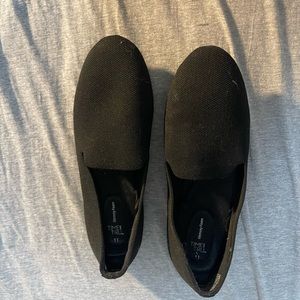 Black dress shoes